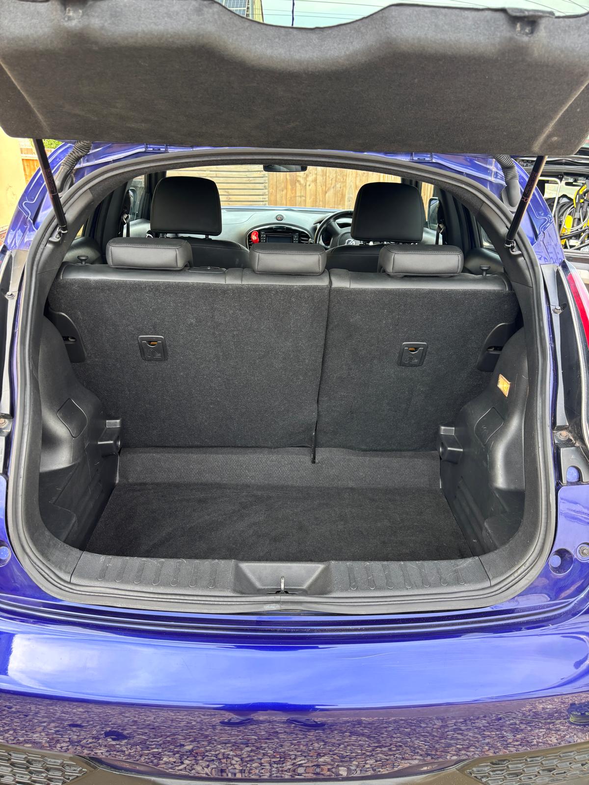 Nissan Juke interior